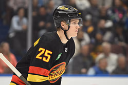 NHL pundits float blockbuster mock trade sending Canucks' Elias Pettersson to Sabres in exchange for JJ Peterka & $7,700,000 D-man