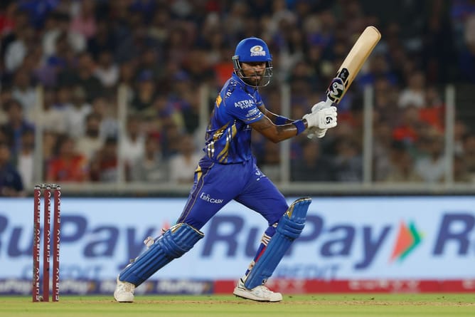 "Hardik Pandya had to fire a bit more" - Aakash Chopra on MI's IPL 2025 Qualifier 2 loss vs PBKS