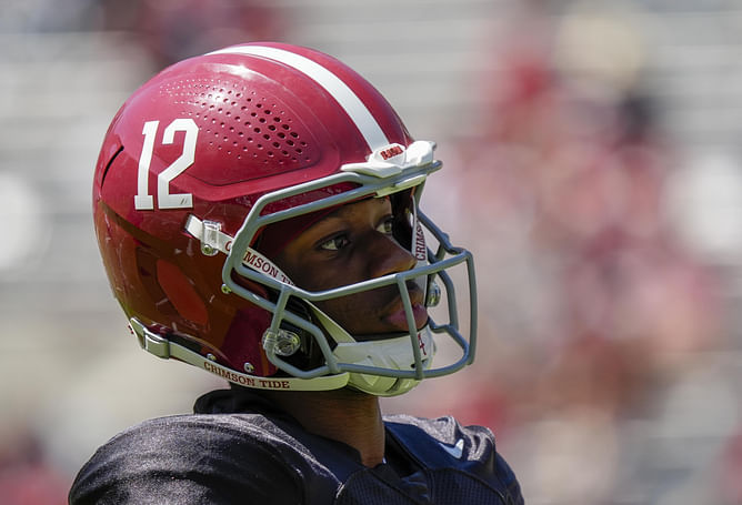 VIDEO: Alabama star Keelon Russell left in tears during twin sister’s memorial service following tragic death