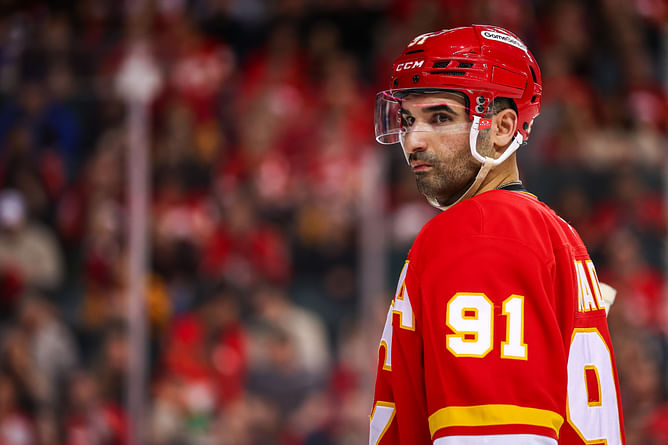 NHL insider urges Maple Leafs to target $49,000,000 Flames star as team looks to address depth at centre