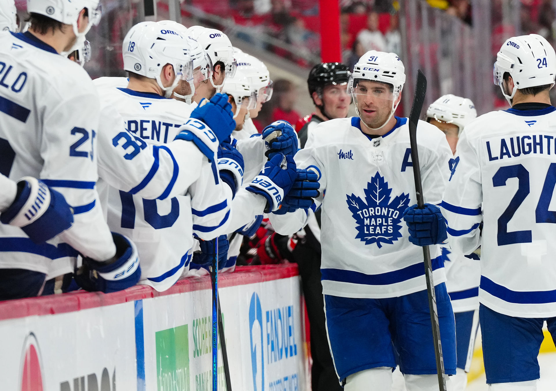 NHL: Toronto Maple Leafs at Carolina Hurricanes - Source: Imagn