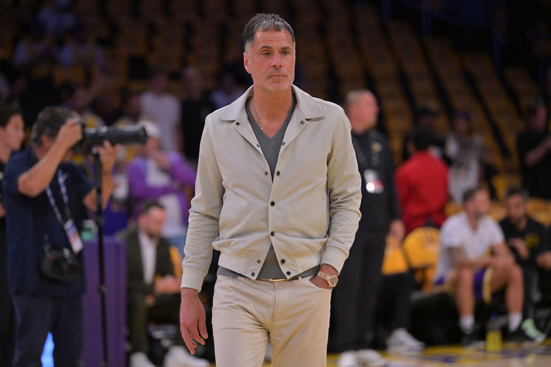 The previous NBA Exec explains the reason for Lakers difficult to get a center. (Image: Imagn)