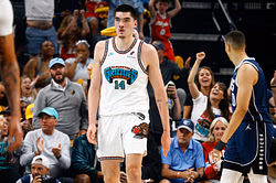 "Pacers sacrificing former Purdue players" - NBA fans stunned as Grizzlies' Zach Edey to undergo surgery for sprained ankle