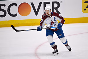Avs' Nathan MacKinnon drops two-word reaction after attending rapper Jelly Roll's show in Denver