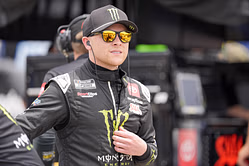 “Sometimes life just doesn’t work out for you”: Ty Gibbs misses out on breakthrough win while Shane van Gisbergen cruises to victory