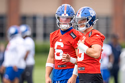 Giants QB Jaxson Dart drops 3-word message and jersey throwback declaring love for $8,200,000,000 MLB franchise
