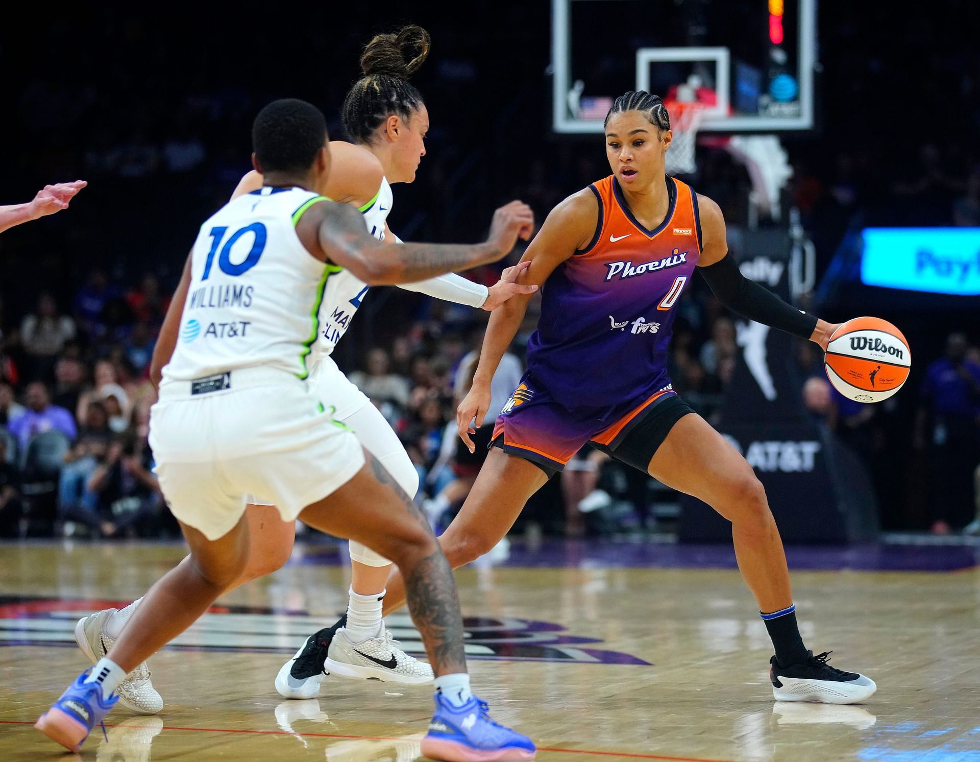 Mercury forward Satou Sabally (0) dribbles against the Lynx at PHX Arena in Phoenix, on May 30, 2025. - Source: Imagn
