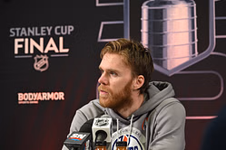 Connor McDavid eyes spot alongside Sidney Crosby, Wayne Gretzky as Oilers seek revenge in Stanley Cup Final rematch against Panthers