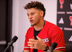 "I very much approve the new look": NFL fans react to Patrick Mahomes' latest headshots as QB heads into year 9
