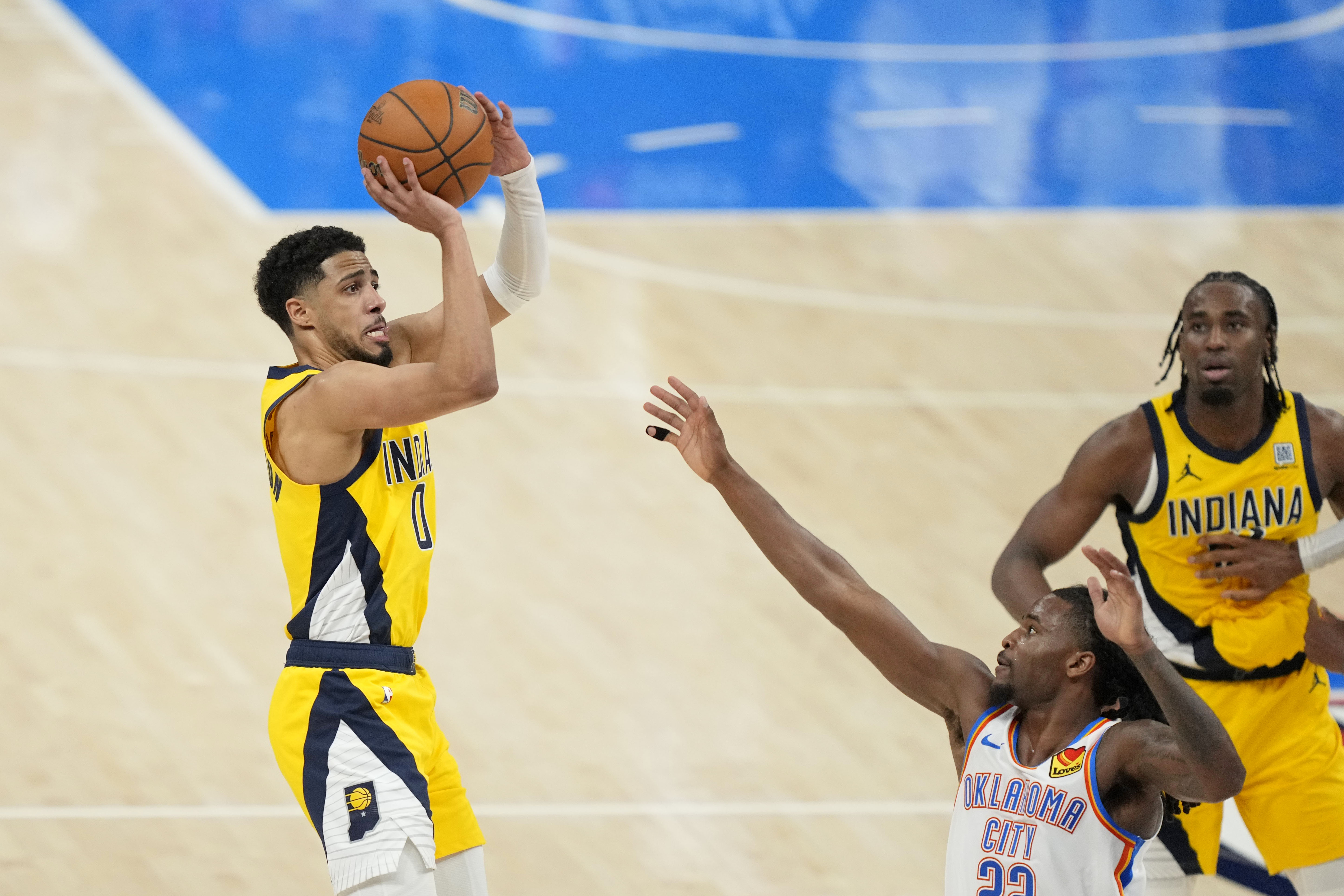 Tyrese Haliburton impresses NBA fans with another jaw-dropping game-winner: "Clutchest player in NBA history and it's not close"