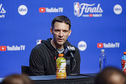 "That's a red flag" - Isiah Thomas calls out OKC Thunder coach Mark Daigneault for late lineup shuffle in Game 1 loss to Pacers