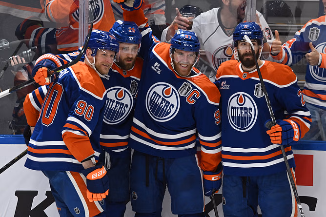 Wayne Gretzky makes feelings known about Connor McDavid's elite assist in Game 2