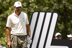 Englishman Richard Bland shares secret to handling 90-degree heat at LIV Golf Dallas: "Just chill out, get some treatment"