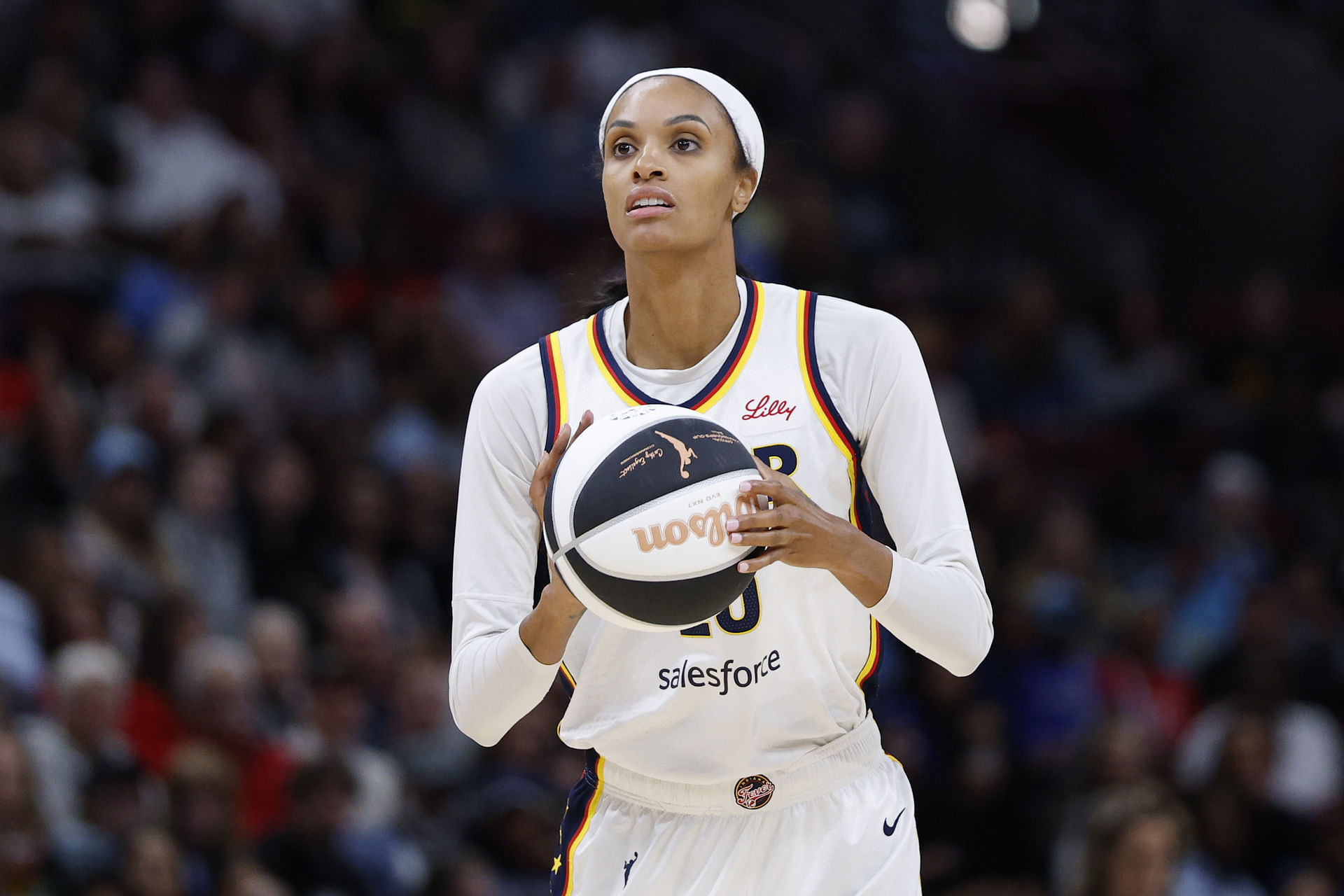 The Indiana Fever and DeWanna Bonner might break up this season (ImageSource: IMAGN)