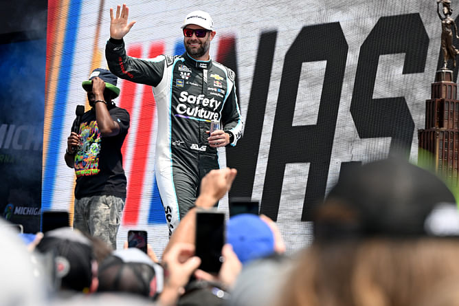 Shane van Gisbergen says he’s ‘glad’ to avoid Red Bull’s cutthroat system in F1