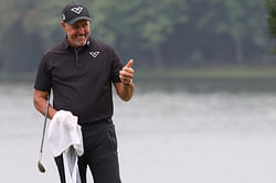 Phil Mickelson gets lauded for "one of the greatest golf shots" by $20M-worth news broadcaster
