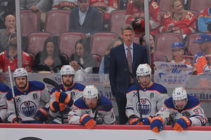Oilers HC Kris Knoblauch faced with "not an easy decision" going into do-or-die Game 6, despite immense confidence in both goalies