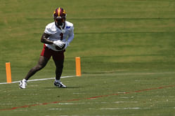 "He about two chicken nuggets from tipping the scale": NFL HOF'er Terrell Owens mocks Deebo Samuel gaining weight