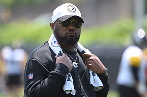 "You’ll get biggest kick" – NFL insider urges Mike Tomlin to encash Aaron Rodgers’ drama for Steelers’ success