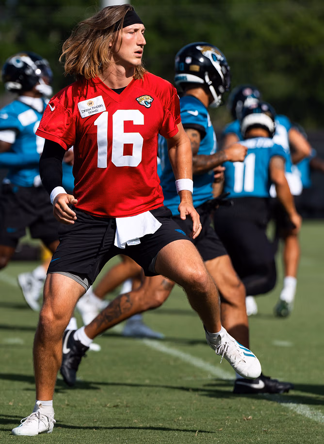 Bucky Brooks claims Trevor Lawrence possesses ultimate “Three Ps” support system to break into elite QB tier
