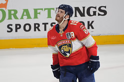 Matthew Tkachuk admits to learning threatening net-front tactics from 40-year-old Oilers veteran and two of his family members