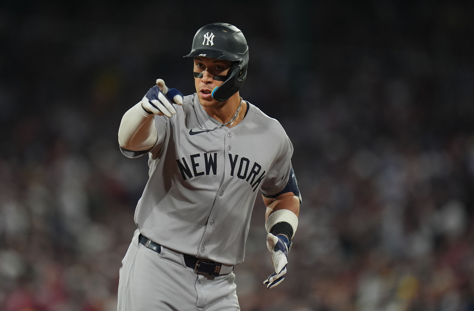 MLB: New York Yankees at Boston Red Sox - Source: Imagn