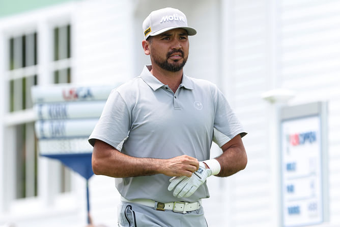“Gonna get a lot of slack for that” – Jason Day reveals controversial NFL favorites amid fierce team rivalry