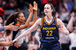 "Can’t ask a question on your phone, right?": Caitlin Clark humbles reporter for checking phone during post-game interview