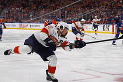 $17,700,000 Panthers star makes his feelings known about playing alongside Brad Marchand in Stanley Cup Finals