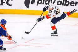 Minutes of Panthers' Game 5 win, Brad Marchand leaves Ryan Whitney 'disgusted' and Biz lobbying for 37 yo's Hall of Fame induction
