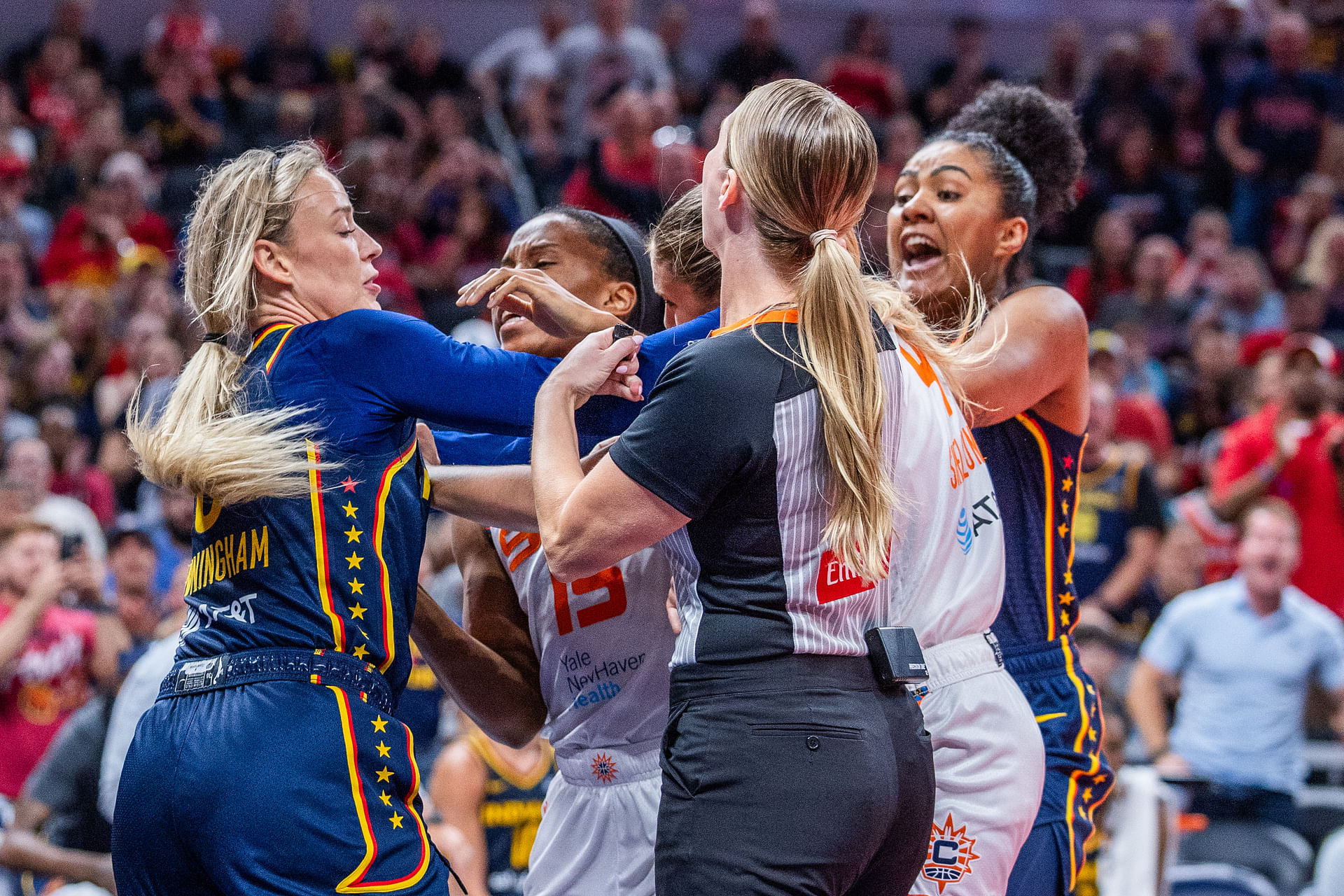 WNBA: Connecticut Sun at Indiana Fever - Source: Imagn
