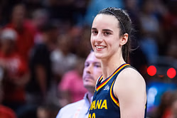 Poker legend likens Caitlin Clark to MJ’s Pistons era: “Tough as nails”