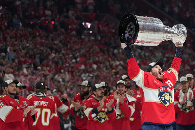 Matthew Tkachuk reveals Miami nightclub comped Panthers' $500K bill after wild Stanley Cup celebration