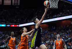 "Chemistry will continue to keep building": Paige Bueckers shares honest thoughts on partnership with Chinese center