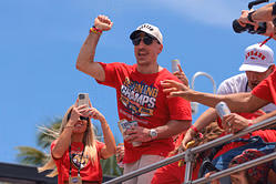 "Bring Toronto & Canada the Cup" - Paul Bissonnette urges Brad Marchand to join Maple Leafs, says it's time to put 'differences aside'