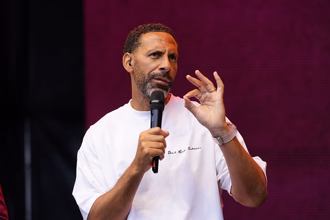 "The wrong fit for both" - Rio Ferdinand reacts as PL star snubs move to Manchester United