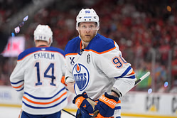 NHL free agency rumors: Oilers, Corey Perry finding it "difficult" to reach agreement owing to tight cap space