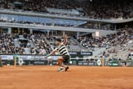 Alcaraz plays a backhand slice at the French Open 2025. - Source: Getty