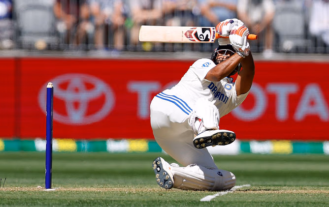 "He doesn't see the game like Steve Smith" - Aakash Chopra on Rishabh Pant ahead of ENG vs IND 2025 Tests
