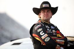 Noah Gragson proactively works with crew as No. 4 team switches to backup car for Viva México 250