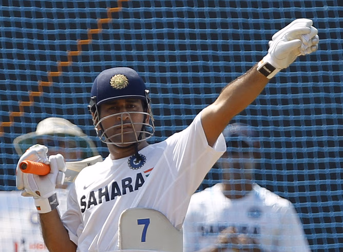 "I want to make you a Bollywood hero!" - Former Indian batter's interesting revelation on first interaction with MS Dhoni