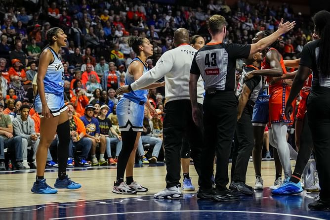 "Untalented Angel Reese getting into it" - WNBA fans react to Chicago Sky star getting chippy after getting her hair tugged