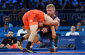 Kyle Dake sends a strong message to Chael Sonnen after the latter weighs in on being defeated in one-on-one match