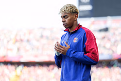 "They have a similar style" - Ex-Chelsea star claims attacker set to join Blues has potential like Lamine Yamal