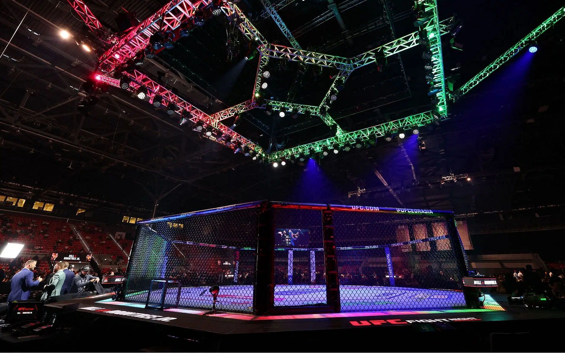 UFC removes a fighter after an unsuccessful weigh-in. [Image courtesy: Getty]