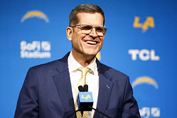 3x Super Bowl champ picks Jim Harbaugh to dethrone Patrick Mahomes and Chiefs in AFC West