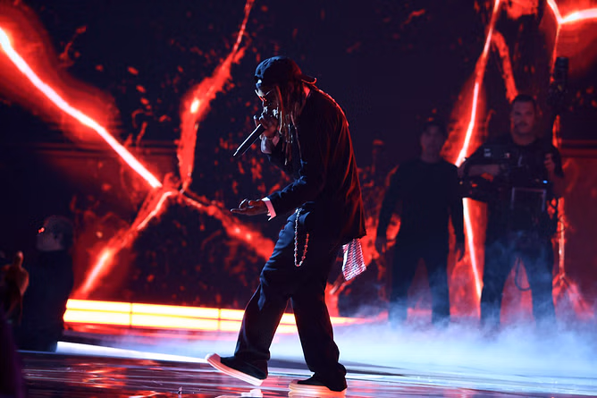 "Should’ve been a 0.9" — Internet reacts to Lil Wayne’s 'Tha Carter VI' receiving a score of 2.9/10 by Pitchfork