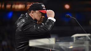 Paul Heyman reacts to pregnancy announcement by former WWE Champion's wife