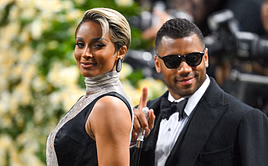 Russell Wilson sends 4-word reaction to wife Ciara as R&B singer turns heads at 2025 BET Awards in all-black look