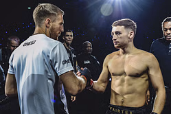 WATCH: Jonathan Haggerty goes through the emotions coaching younger bro Freddie go up against Jordan Estupinan in Bangkok